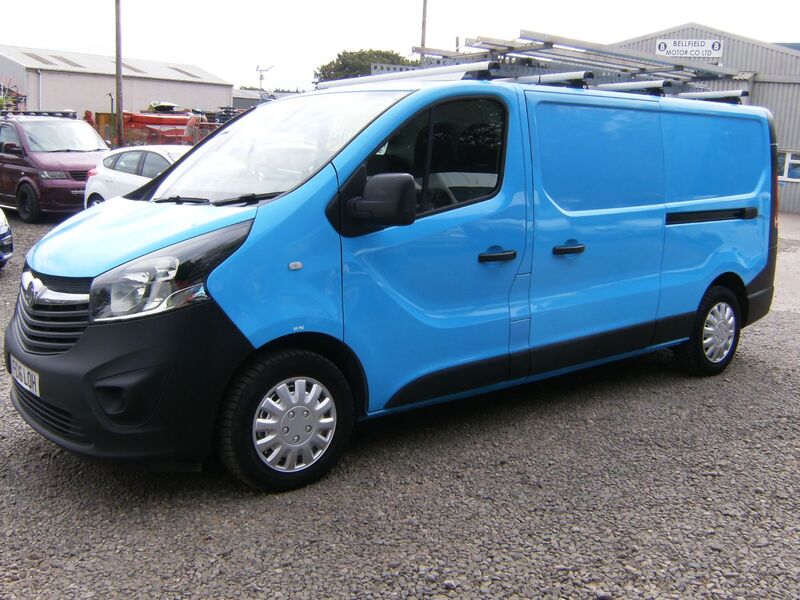 VAUXHALL VIVARO