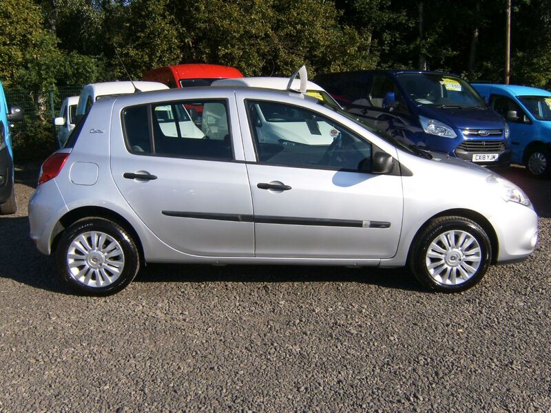 RENAULT CLIO