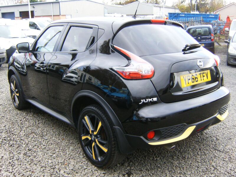 NISSAN JUKE