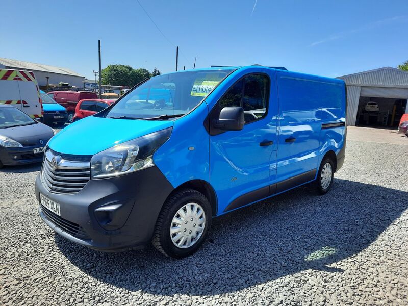 VAUXHALL VIVARO