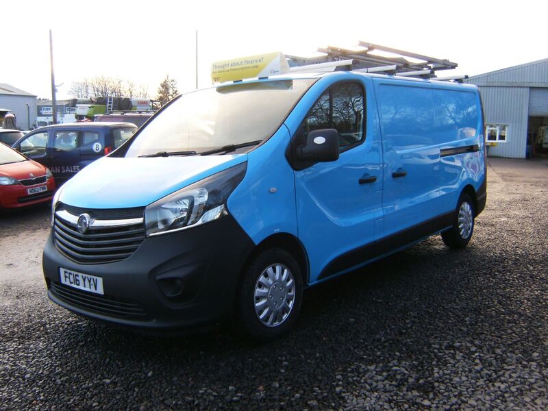 VAUXHALL VIVARO