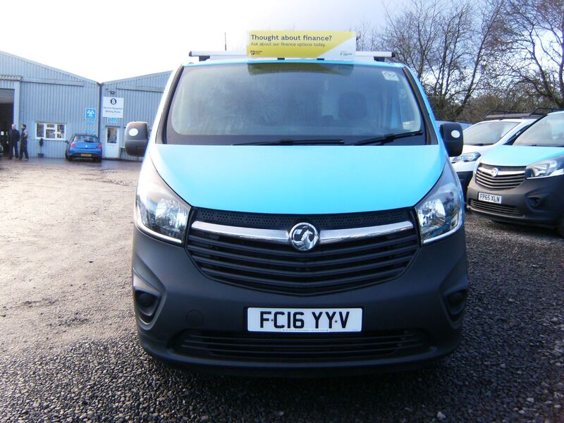 VAUXHALL VIVARO