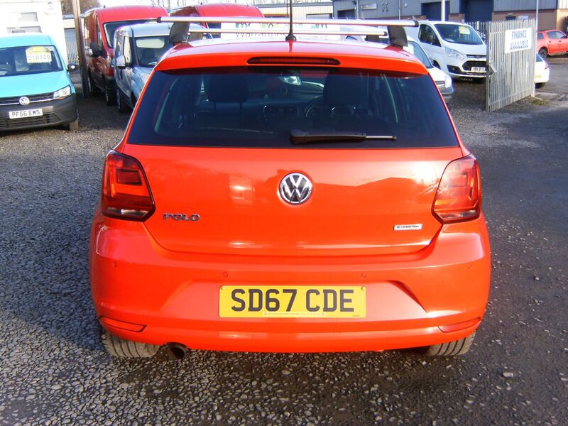 VOLKSWAGEN POLO