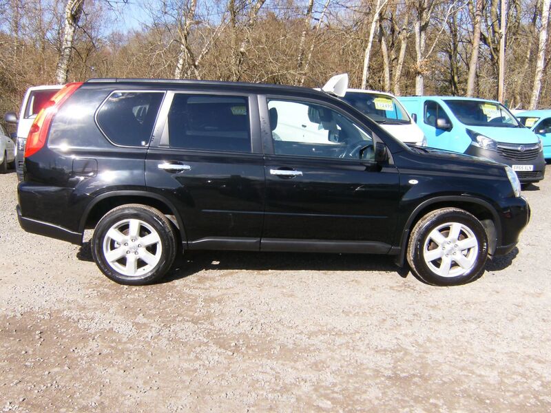 NISSAN X-TRAIL